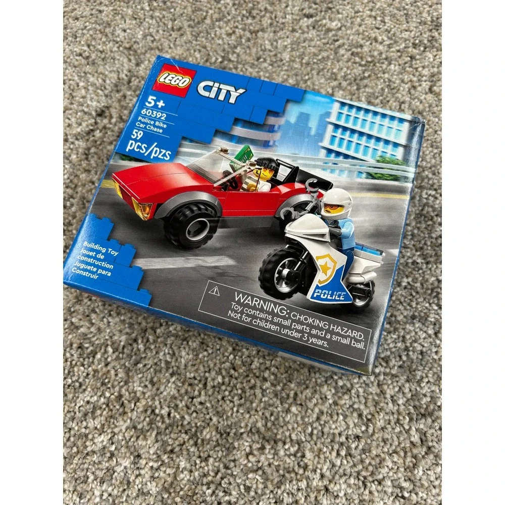 LEGO City Police Bike Car Chase 60392 Building Toy Set 59 Pieces New
